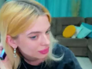 AdeleArt's Live Sex Cam Show