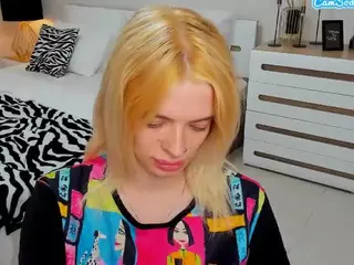 AdeleArt's Live Sex Cam Show