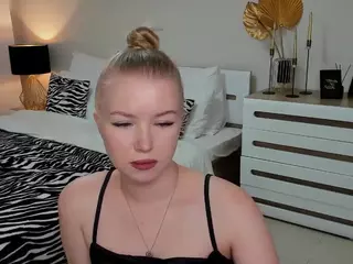 NicoleBeatty's Live Sex Cam Show