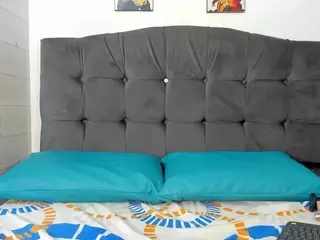 ZarayBlanket's Live Sex Cam Show