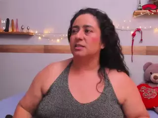 Agatha-xxx69's Live Sex Cam Show
