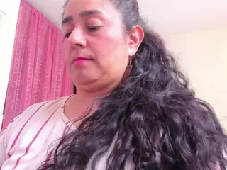 Agatha-xxx69's Live Sex Cam Show