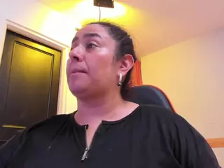 Agatha-xxx69's Live Sex Cam Show