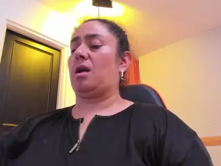 Agatha-xxx69's Live Sex Cam Show