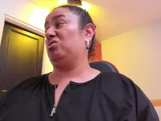 Agatha-xxx69's Live Sex Cam Show