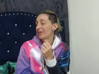 anyu1306's Live Sex Cam Show