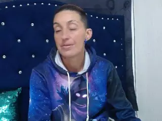 anyu1306's Live Sex Cam Show