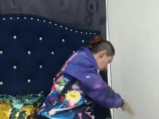 anyu1306's Live Sex Cam Show
