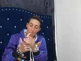 anyu1306's Live Sex Cam Show