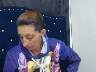 anyu1306's Live Sex Cam Show
