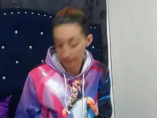 anyu1306's Live Sex Cam Show