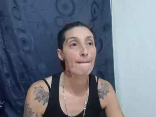 anyu1306's Live Sex Cam Show