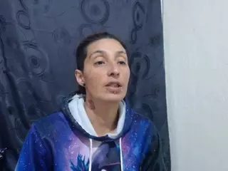 anyu1306's Live Sex Cam Show