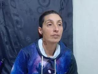 anyu1306's Live Sex Cam Show