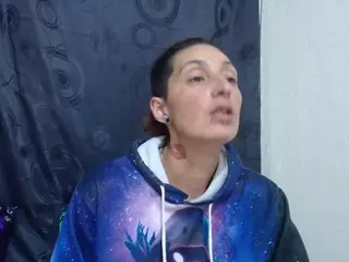 anyu1306's Live Sex Cam Show