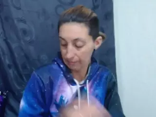 anyu1306's Live Sex Cam Show