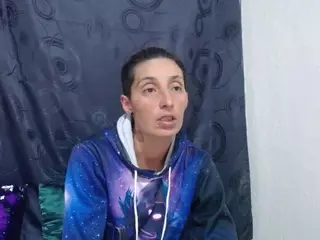 anyu1306's Live Sex Cam Show