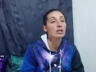anyu1306's Live Sex Cam Show
