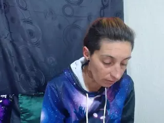 anyu1306's Live Sex Cam Show