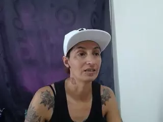 anyu1306's Live Sex Cam Show