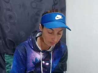 anyu1306's Live Sex Cam Show