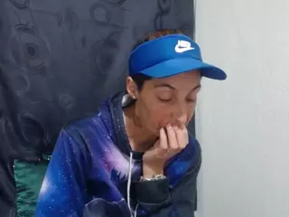 anyu1306's Live Sex Cam Show