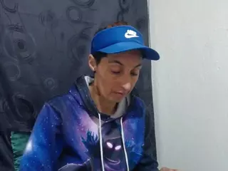 anyu1306's Live Sex Cam Show
