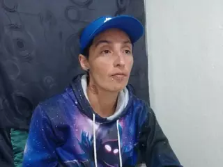 anyu1306's Live Sex Cam Show