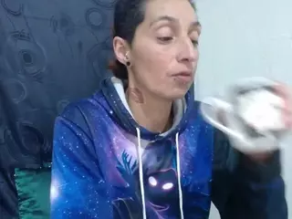 anyu1306's Live Sex Cam Show