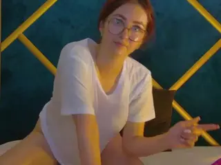 ArielQuinn's Live Sex Cam Show