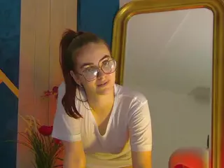 ArielQuinn's Live Sex Cam Show