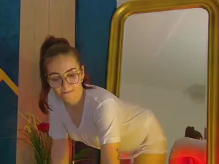 ArielQuinn's Live Sex Cam Show