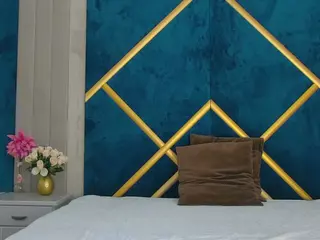 ArielQuinn's Live Sex Cam Show