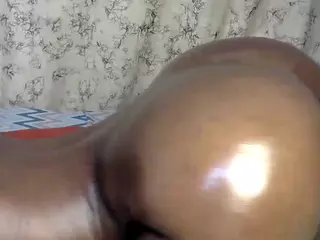 MAYA's Live Sex Cam Show
