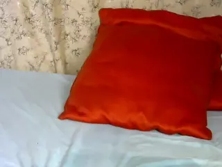 MAYA's Live Sex Cam Show