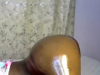 MAYA's Live Sex Cam Show