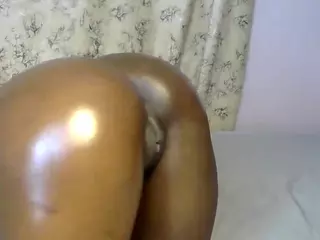 MAYA's Live Sex Cam Show