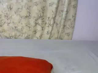 MAYA's Live Sex Cam Show