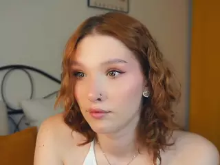 SilviaDangerfield's Live Sex Cam Show