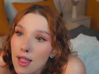 SilviaDangerfield's Live Sex Cam Show