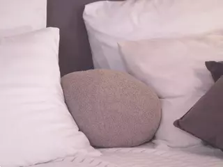 ErlineGills's Live Sex Cam Show