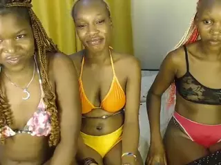 cocowantsyou1's Live Sex Cam Show