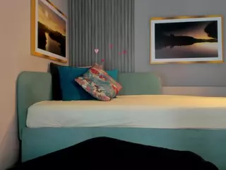 Kloe's Live Sex Cam Show