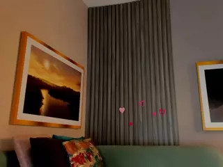 Kloe's Live Sex Cam Show