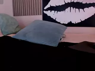 Kloe's Live Sex Cam Show