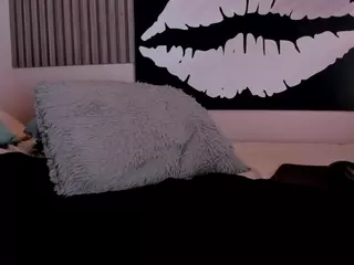 Kloe's Live Sex Cam Show