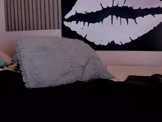 Kloe's Live Sex Cam Show