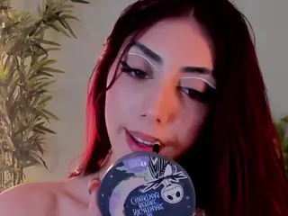 Kloe's Live Sex Cam Show