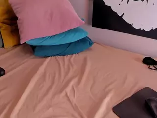Kloe's Live Sex Cam Show