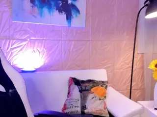 MAGICCRISTALL's Live Sex Cam Show